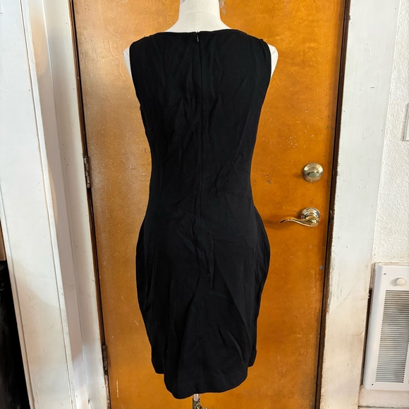 St.John Valentine’s Day resort wear dress.  Size 12 - Picture 5 of 8